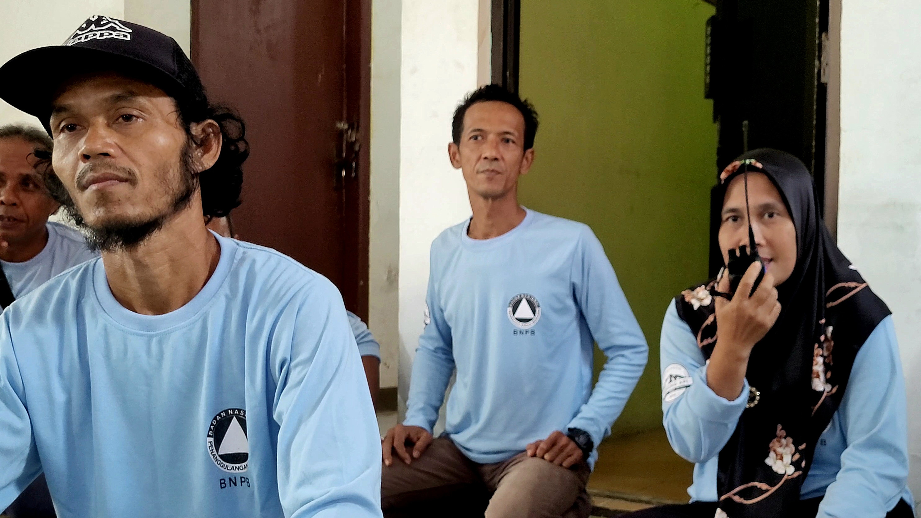Tim Siaga Bencana berlatih dan mengujicobakan berbagai protokol yang dihasilkan melalui geladi peringatan dini dalam ruang, Jumat (26/5).